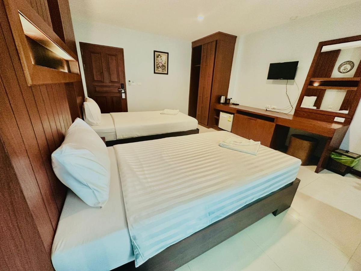 Cokoon Deva Patong Hotel Bagian luar foto