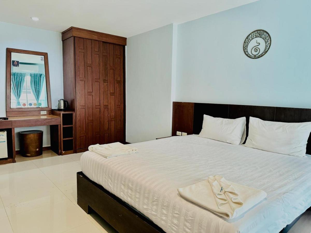 Cokoon Deva Patong Hotel Bagian luar foto