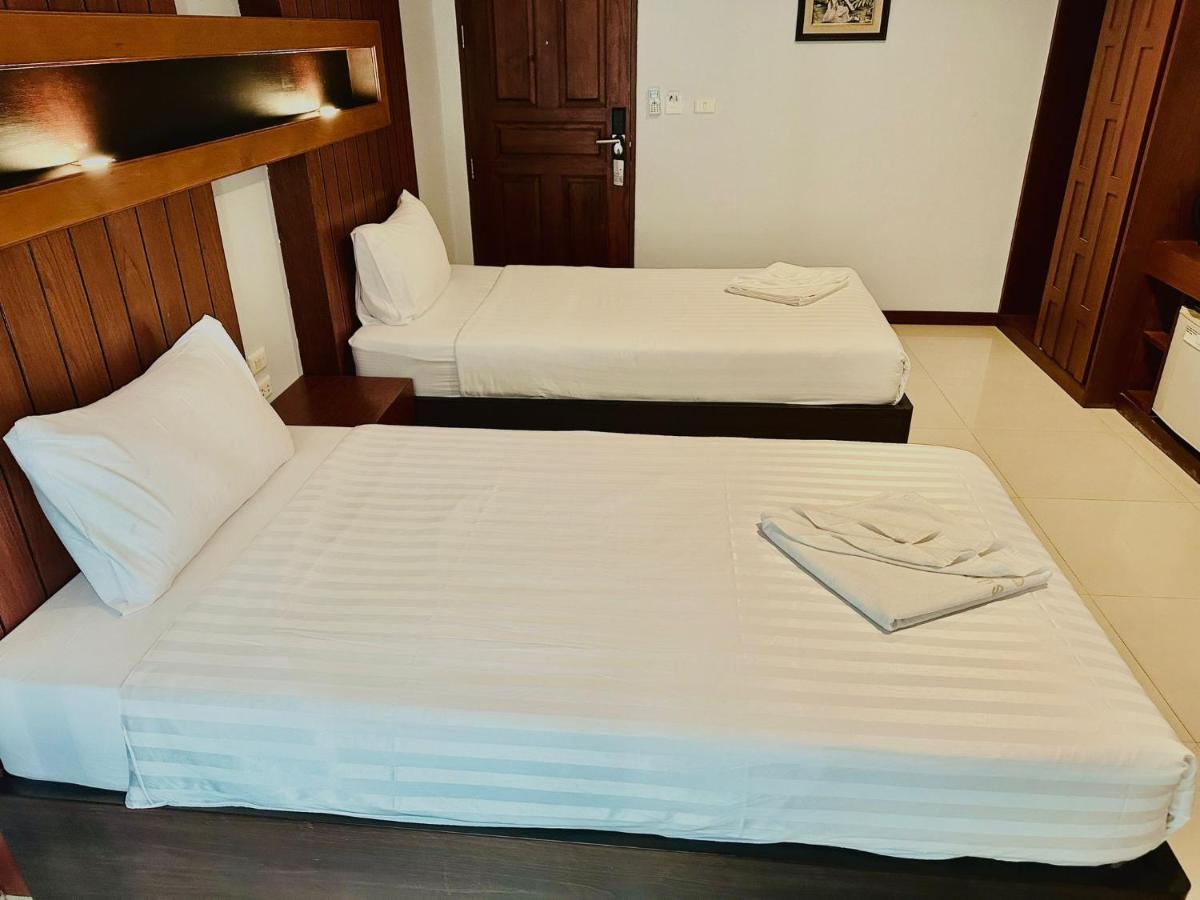Cokoon Deva Patong Hotel Bagian luar foto