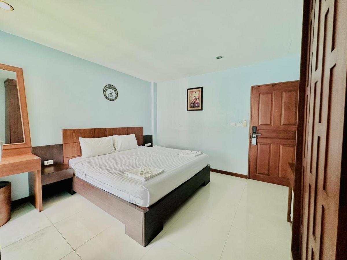 Cokoon Deva Patong Hotel Bagian luar foto