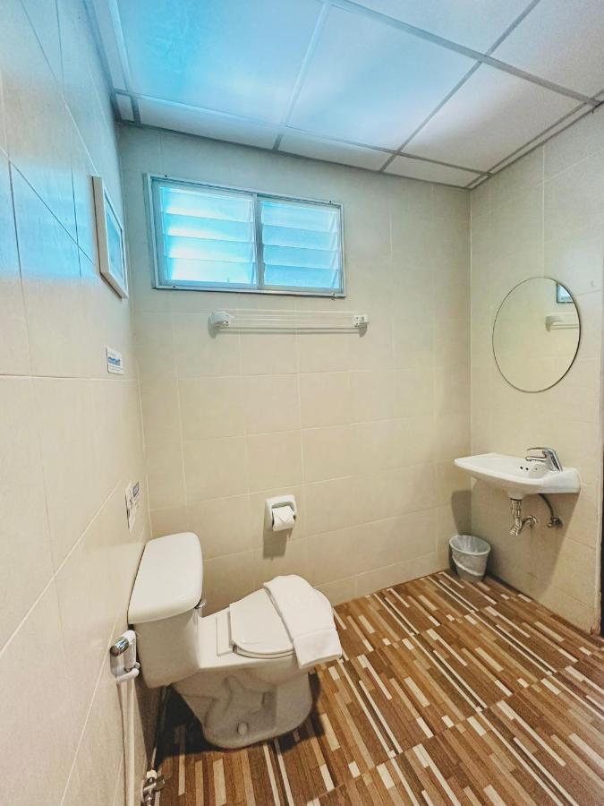Cokoon Deva Patong Hotel Bagian luar foto