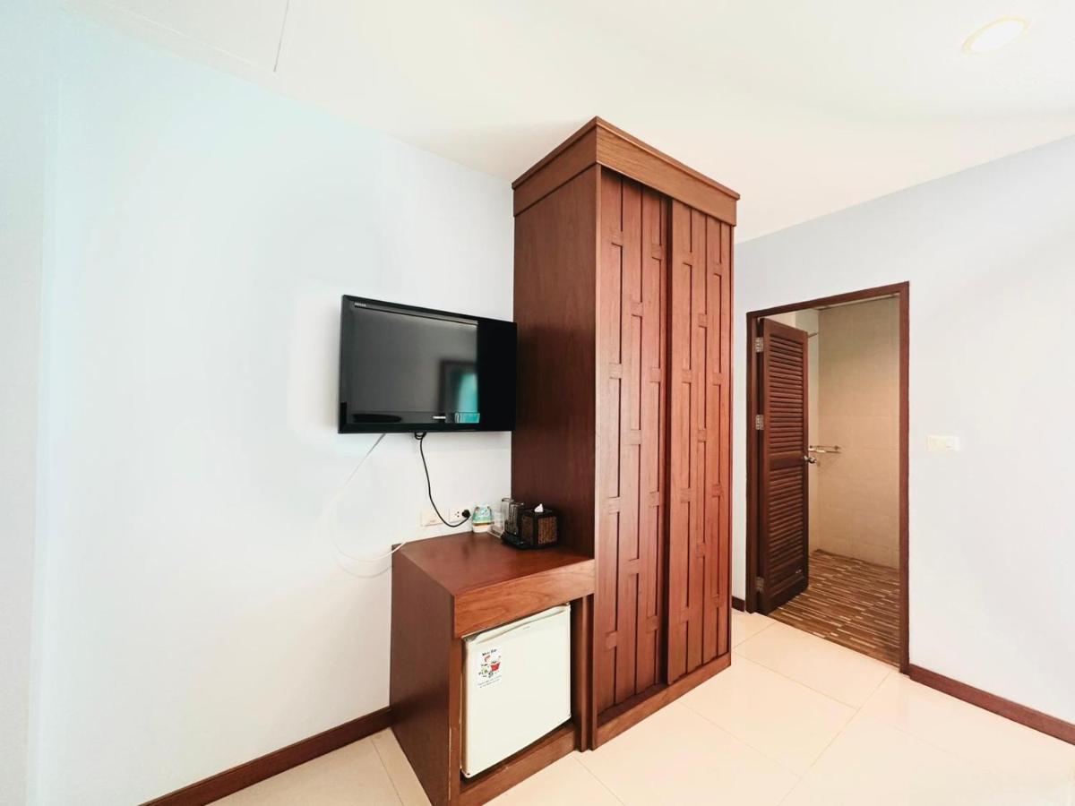 Cokoon Deva Patong Hotel Bagian luar foto