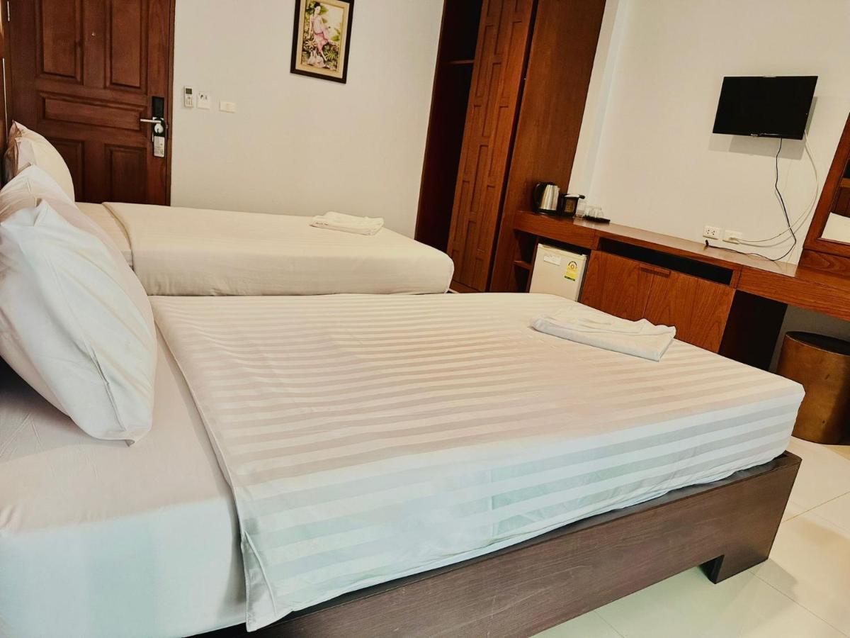 Cokoon Deva Patong Hotel Bagian luar foto