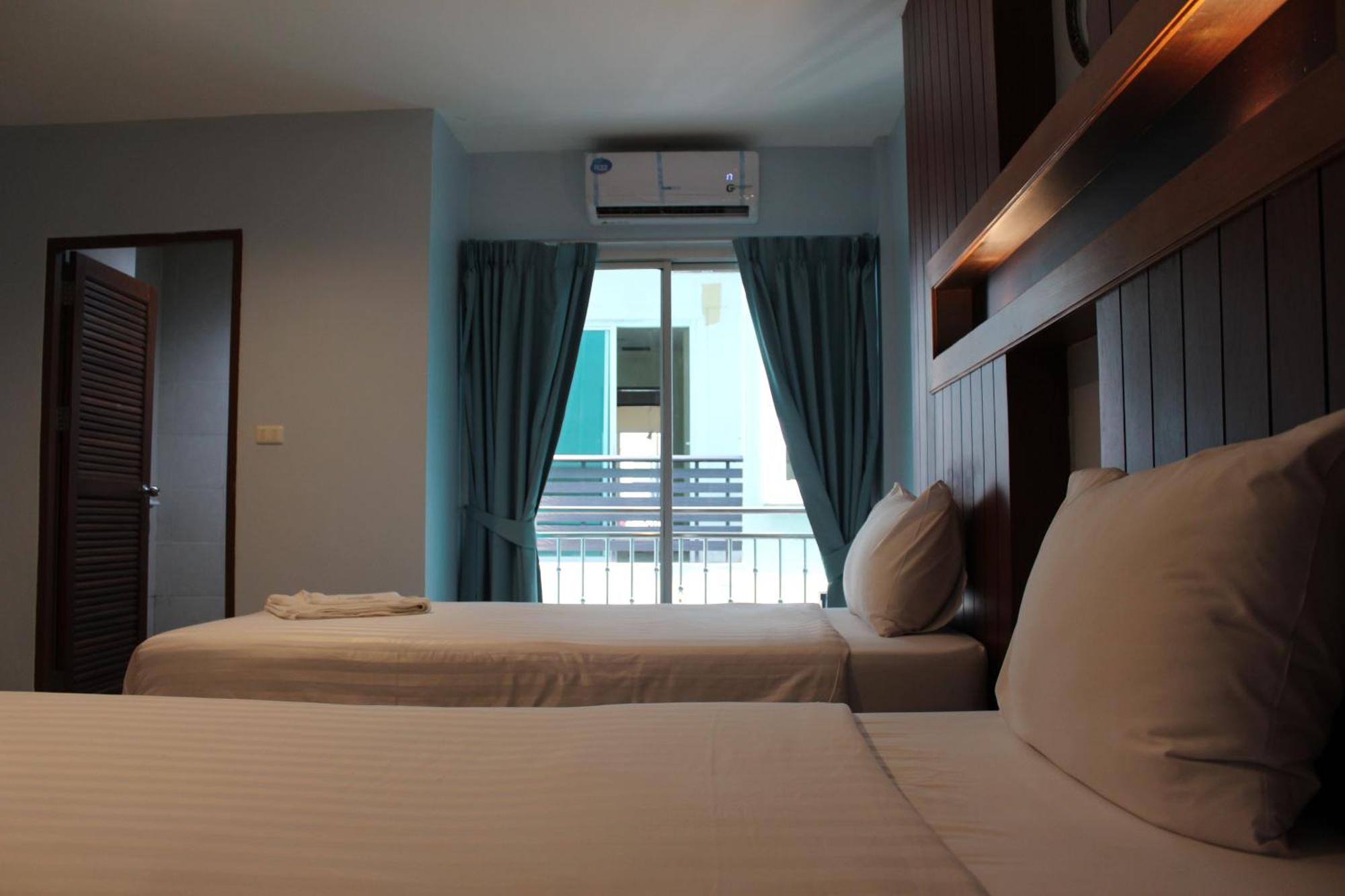 Cokoon Deva Patong Hotel Bagian luar foto